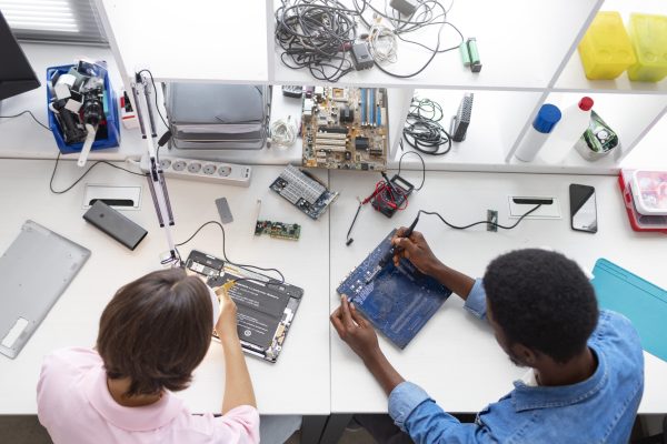 Consultoria em processo de montagem SMD